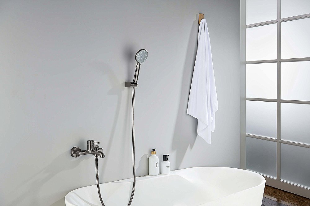 Смеситель для ванны Aquatek Европа AQ1349BGM оружейная сталь купить в интернет-магазине сантехники Sanbest