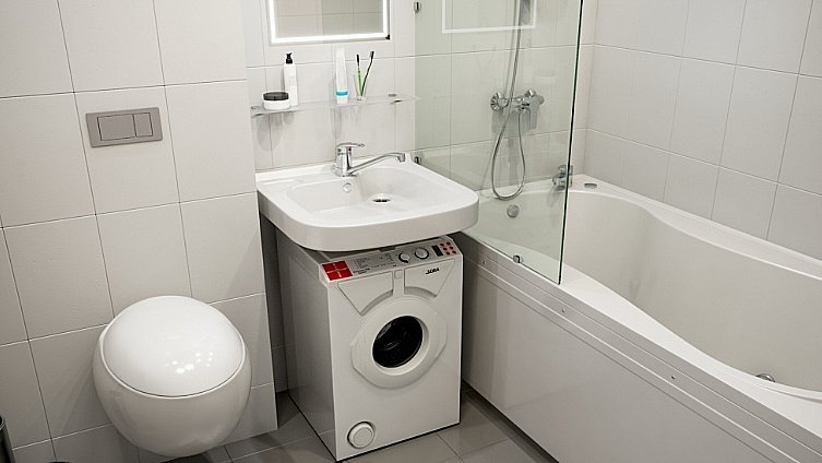 Раковина на стиральную машину Кувшинка Юни 60 белая купить в интернет-магазине Sanbest